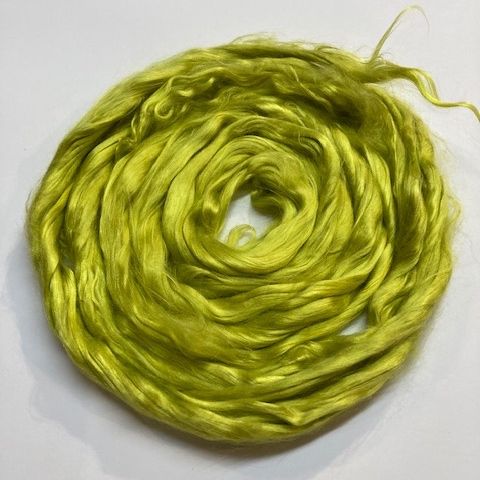 Selyem-szálak tenyésztett /Mulberry silk/ világos-zöld
