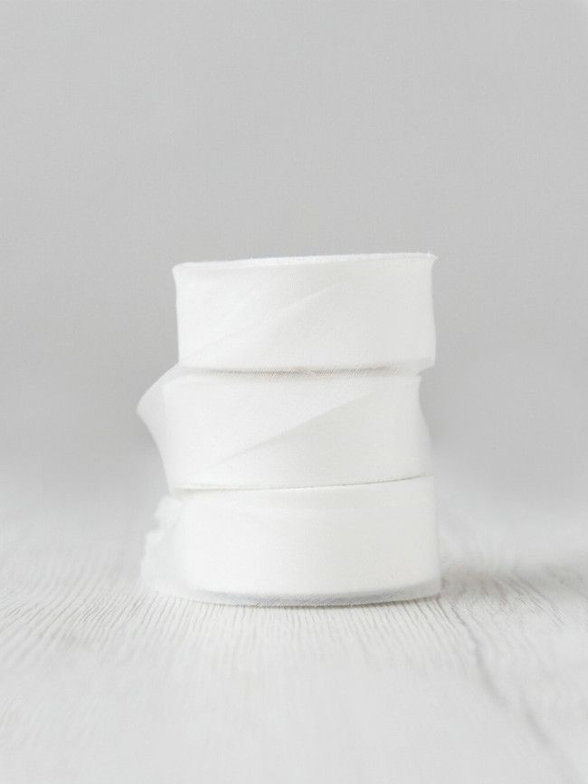 2,5 cm széles selyem chiffon szalag NATURAL WHITE /Nyers fehér/