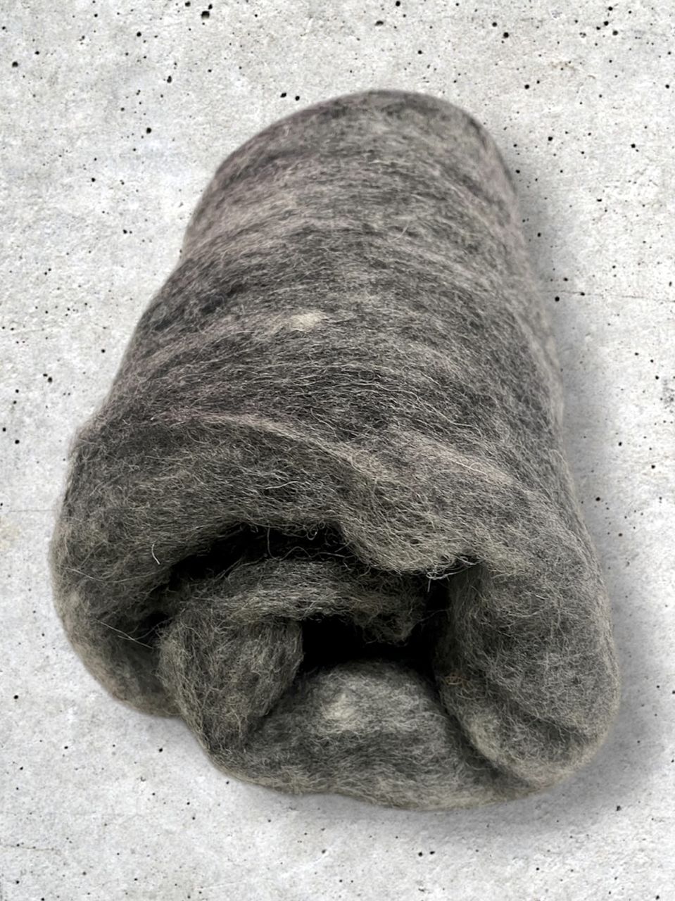 Bergschaf nemezelő gyapjú melíros színkeverék /GRÁNIT/ 33 mic.